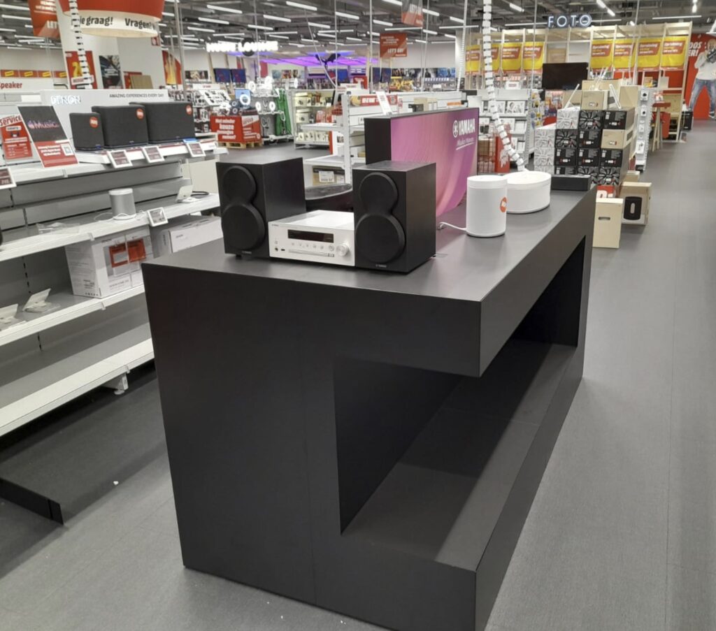 POS Display Lösung Produktinsel